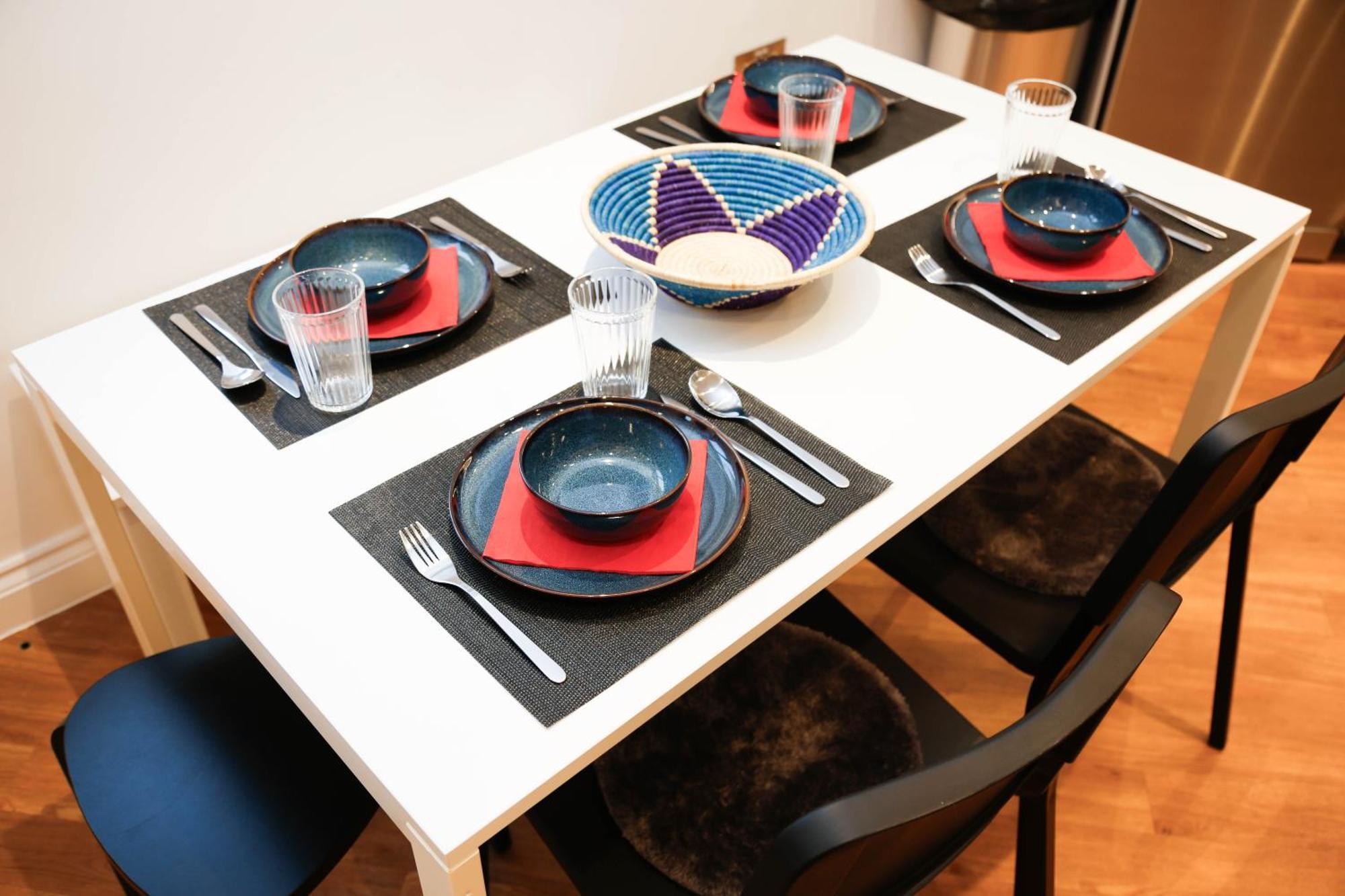לונדון New Luxury Apartments In Central Location Next To Shops, Cafes, Bars & Metro מראה חיצוני תמונה