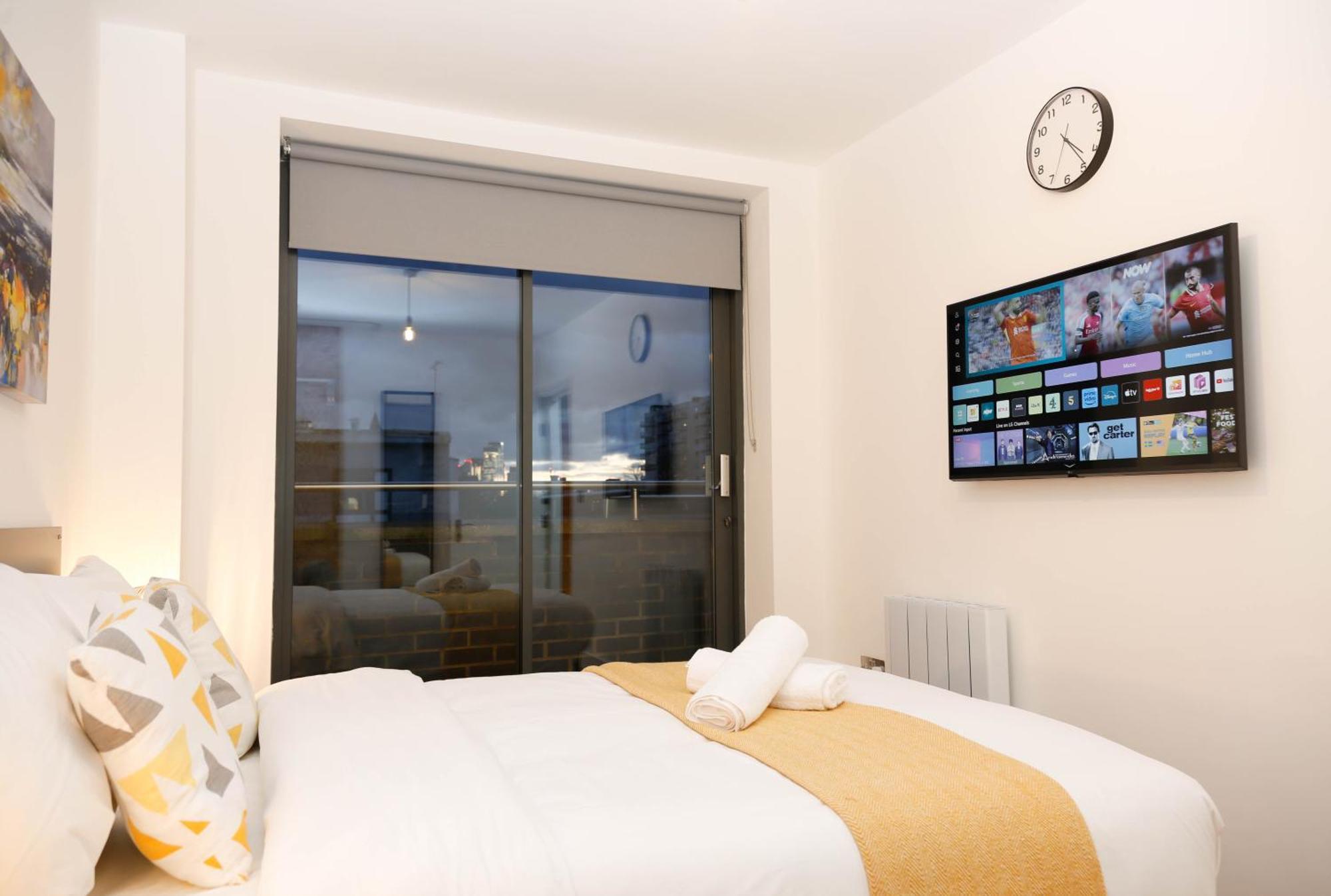 לונדון New Luxury Apartments In Central Location Next To Shops, Cafes, Bars & Metro מראה חיצוני תמונה