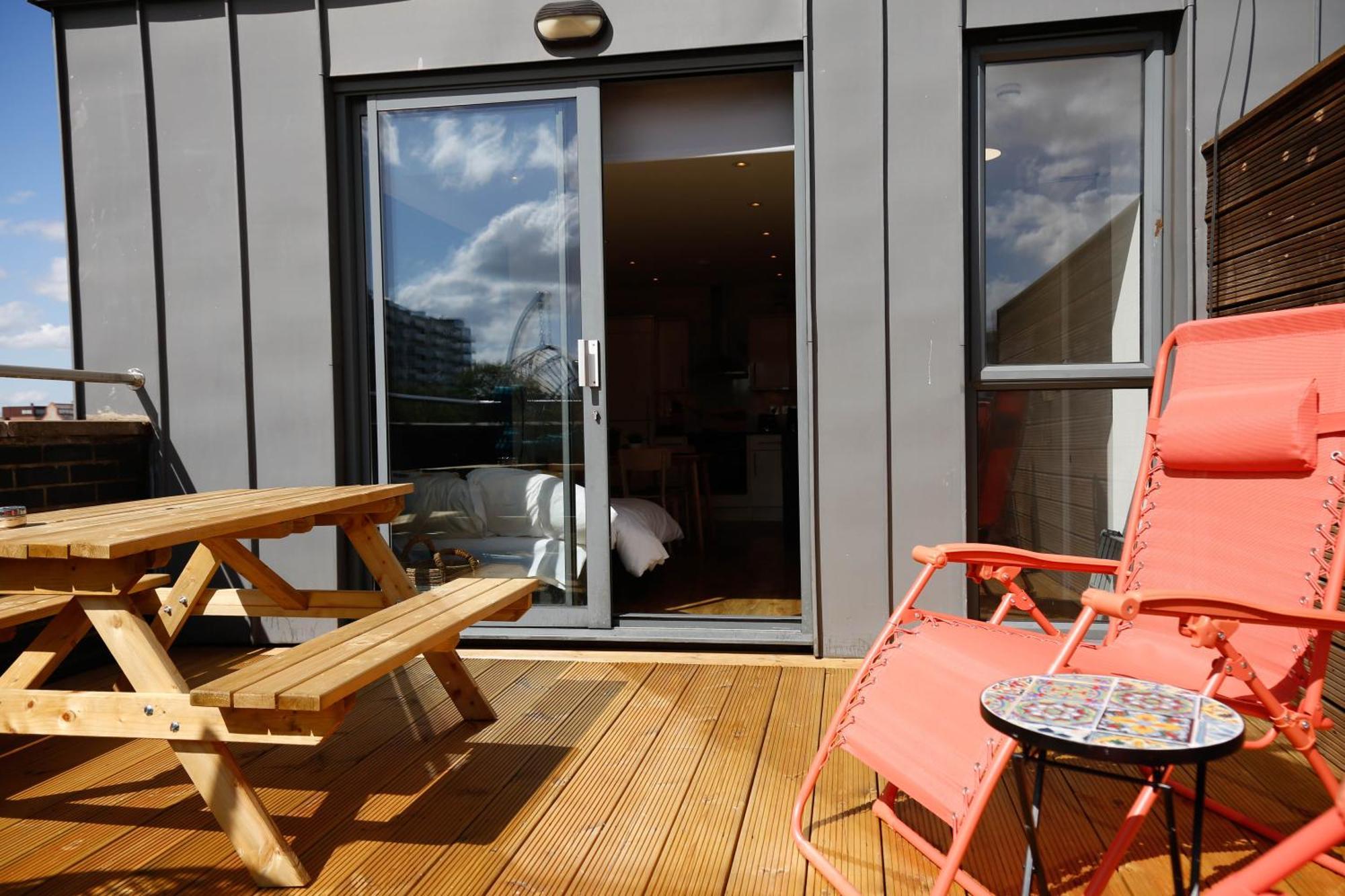 לונדון New Luxury Apartments In Central Location Next To Shops, Cafes, Bars & Metro מראה חיצוני תמונה