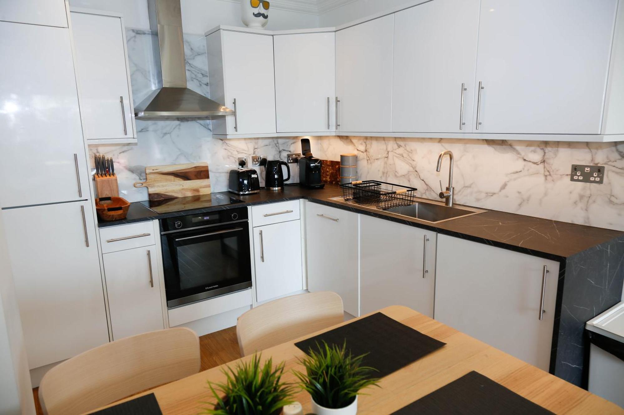 לונדון New Luxury Apartments In Central Location Next To Shops, Cafes, Bars & Metro מראה חיצוני תמונה